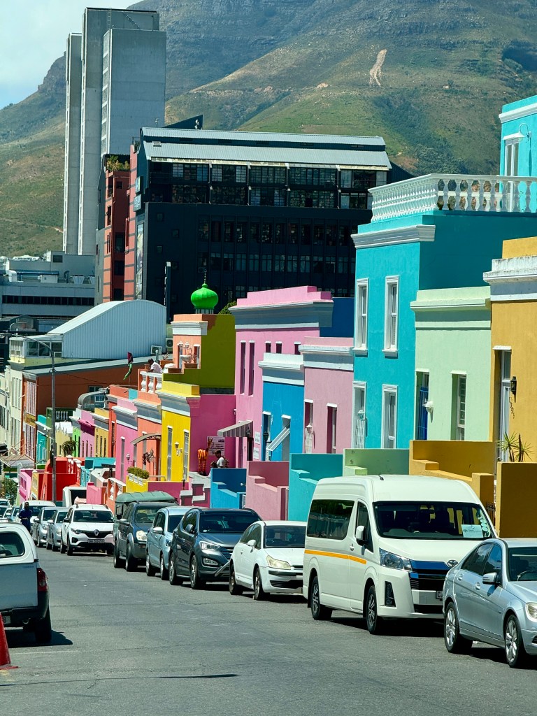 Iziko Bo-Kaap Museum: Step back in time and uncover the rich history and cultural heritage of the Bo-Kaap neighborhood at the Iziko Bo-Kaap Museum