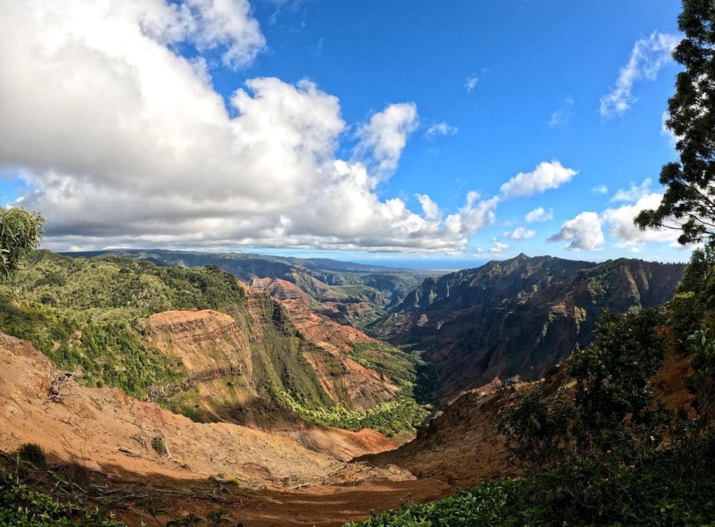 Hiking the Waimea Canyon