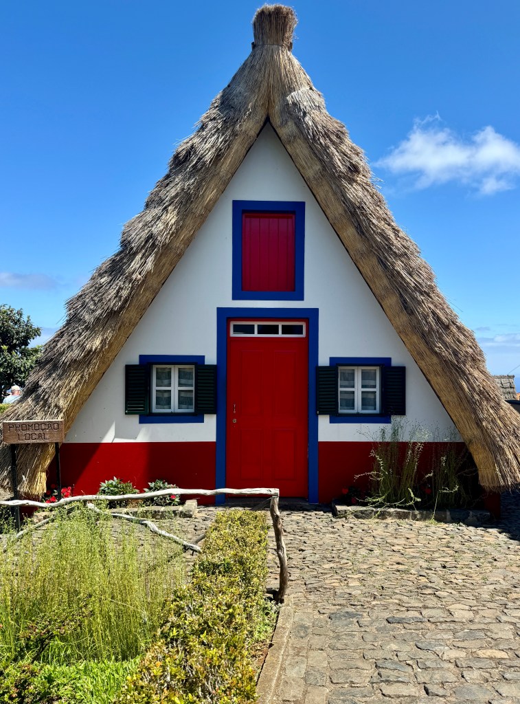 Casas Tipicas: Traditional Madeiran houses in Santana.