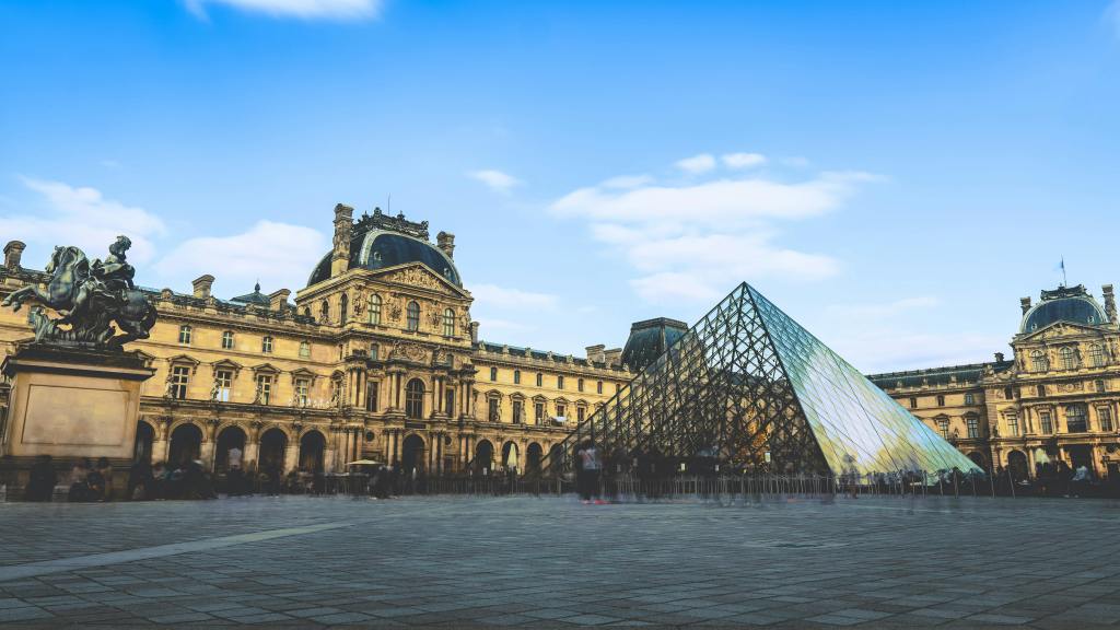 Louvre Museum